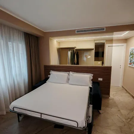 فندق مبيت وإفطار Effe4 Lovely باري