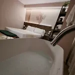 Bed and breakfast Effe4 Lovely