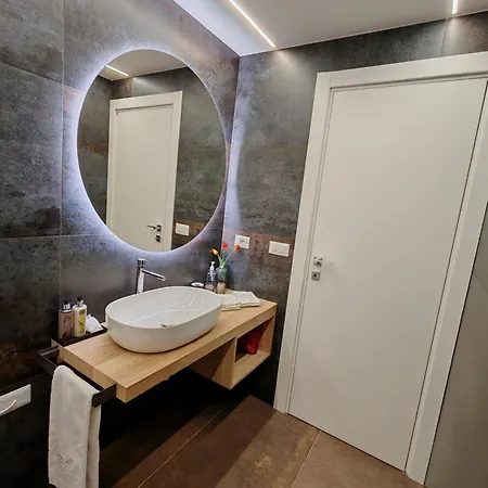 Bed & Breakfast Effe4 Lovely Bari